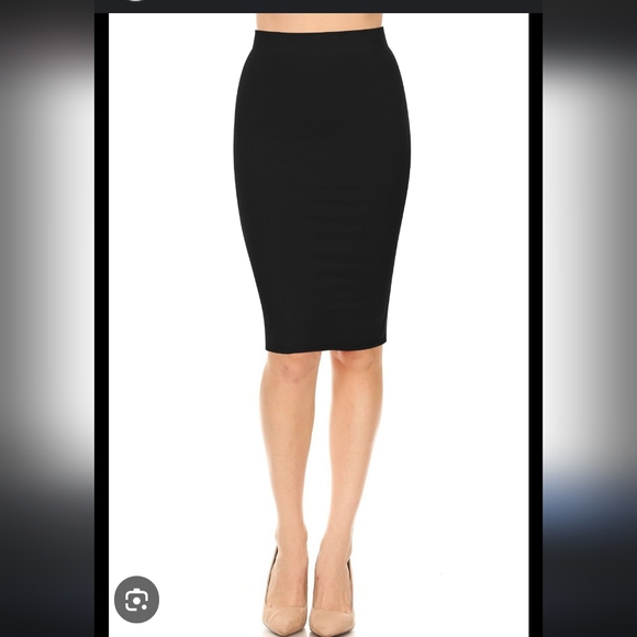 Jaclyn Smith Black Pencil Midi Skirt‎ (Size Small) - Picture 3 of 7